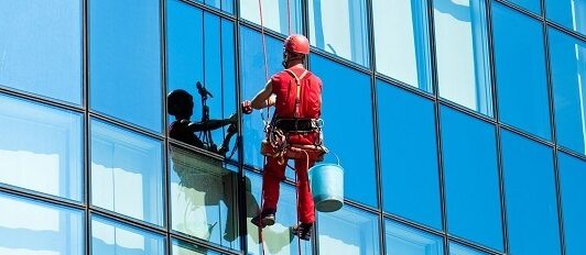 Lavagem com Detergente ou Sabão Neutro em Lisboa